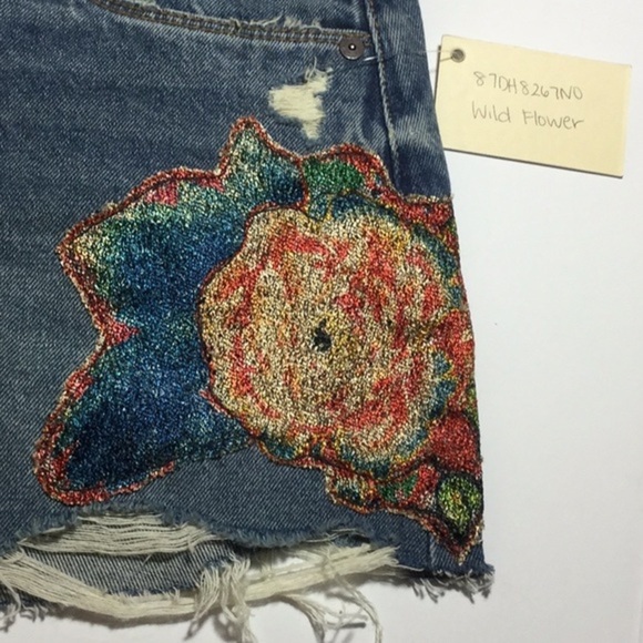 NWT Anthropologie BLANKNYC Barrow Jean Short Sz 26 - Picture 4 of 11